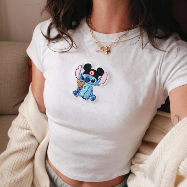 Camiseta infantil bordada de Disney Stitch con orejas de Mickey, linda camiseta corta de Lilo Stitch, camiseta de Magic Kingdom, atuendo para viaje a Disneyland.
