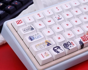 Set di tasti anime Cool Urban Action Story / Tasti a tema cinematografico Street rossi e neri, profilo Cherry / XDA / SOA, PBT Dye-Sub – KeyArtisan®