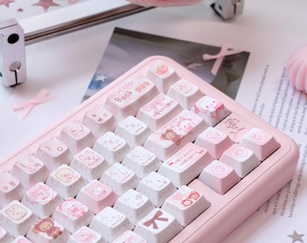 Baby Bear Pastel Pink Artisan Keycap Set | Cute Kawaii Design, Cherry / MOA Profile, PBT Dye-Sub Keycaps – KeyArtisan®