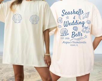 Muscheln und Hochzeitsglocken Bachelorette Shirt, Strand Bach Cover Up, Küsten Brautparty T-Shirt, Key West Mädchen Trip Shirt, Braut Kader Outfit