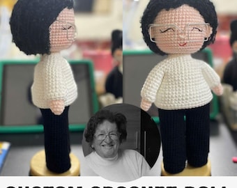 Aangepaste gehaakte pop van foto – gepersonaliseerde amigurumi-portretpop – handgemaakt cadeau voor moeder, oma of vriend – gehaakt figuur als aandenken