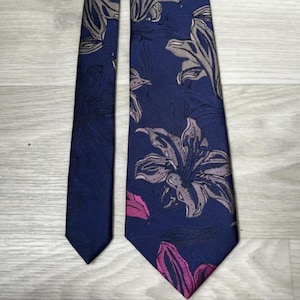 Pierre Cardin Pink Floral Print Men&#39;s Necktie