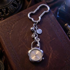 Keychain Heart Watch - Etsy display picture 1