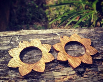 Wood Geometric Flower Dangle Earrings