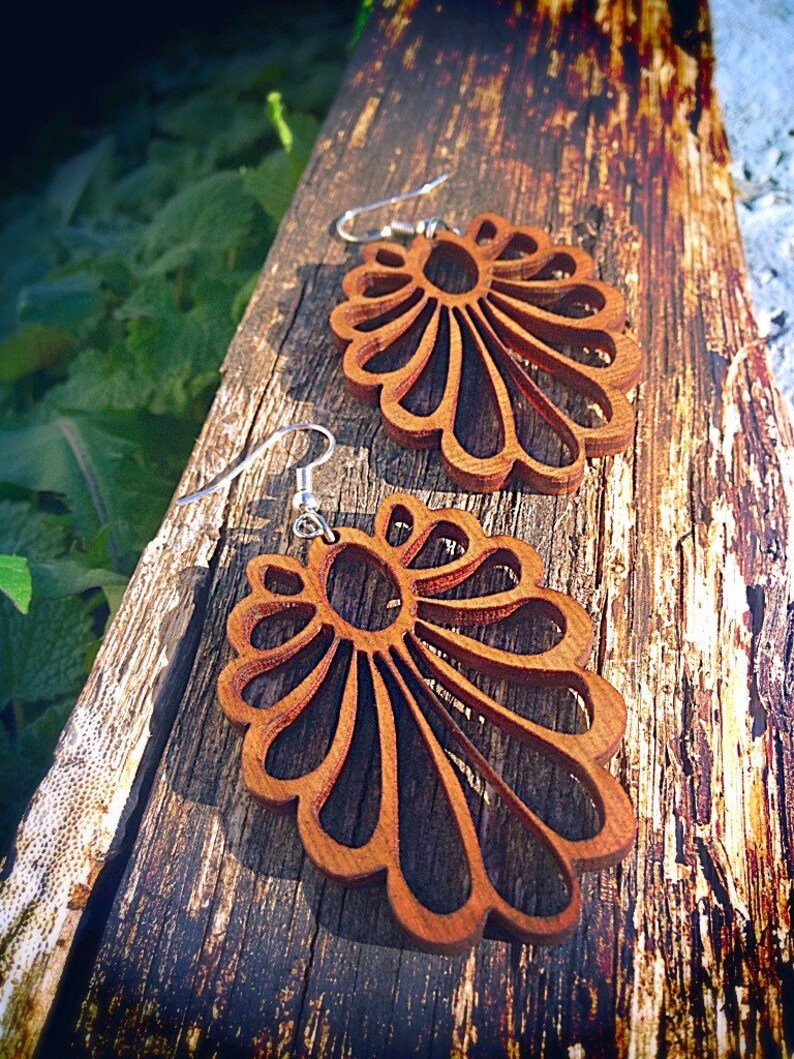 Abstract Flower Earrings image 2