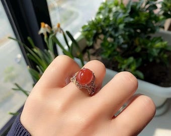 Anillo de ágata roja ajustable de plata de ley, joya de piedras preciosas naturales llamativas para mujer.