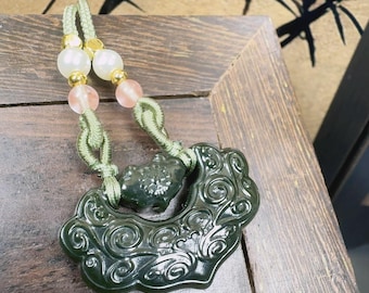 Colgante de jade Ruyi con candado AAAA+, collar con amuleto protector tallado de doble cara