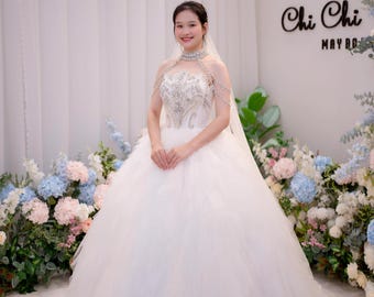 Vestido de novia de lujo estilo princesa con falda de baile / Vestido de novia con hombros descubiertos, corpiño bordado y apliques de perlas / Vestido de novia de princesa a medida