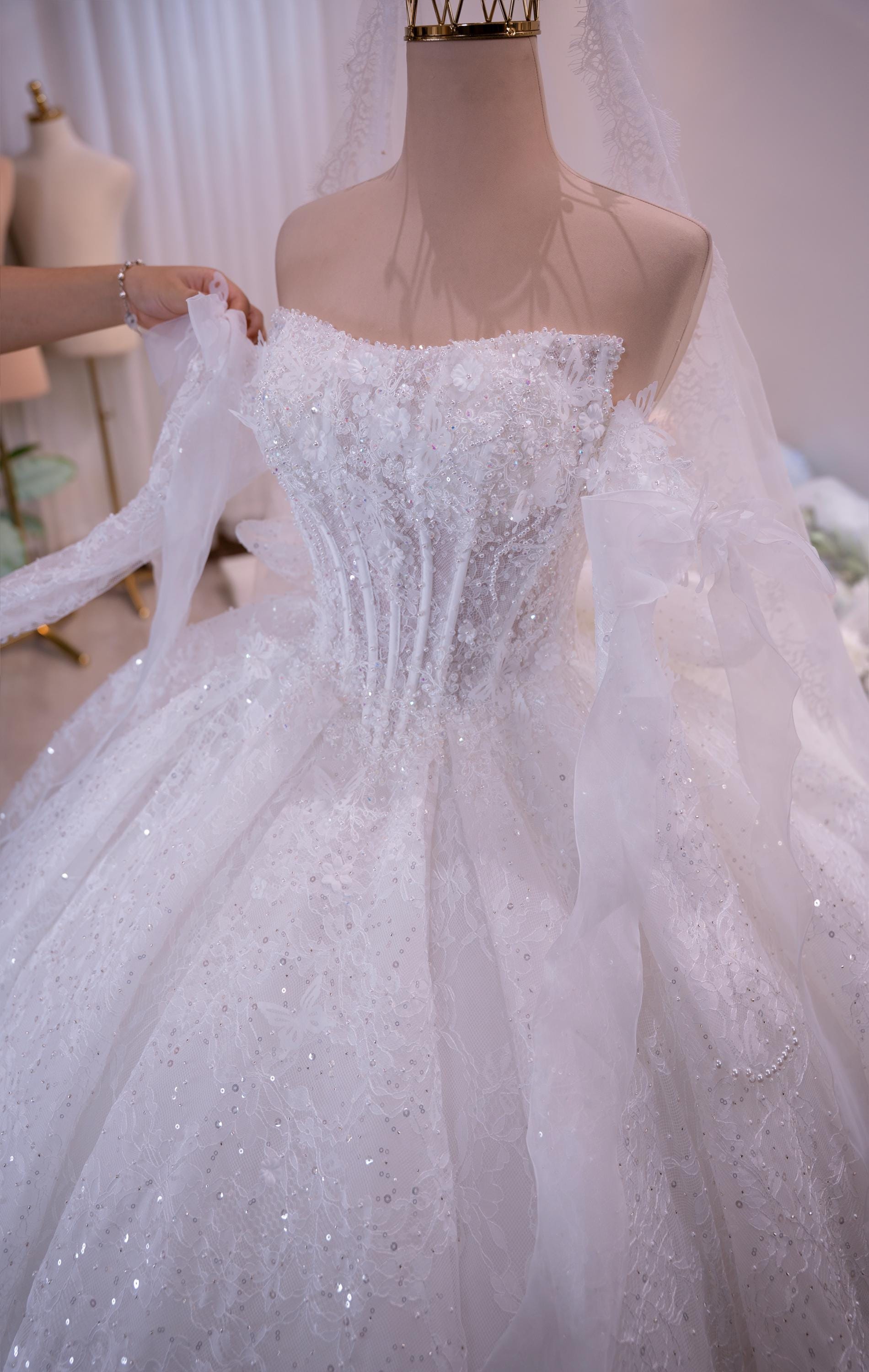 Glitter Strapless Ball Gown Wedding Dresses Sparkly Bridal Gown OW673 main image 1