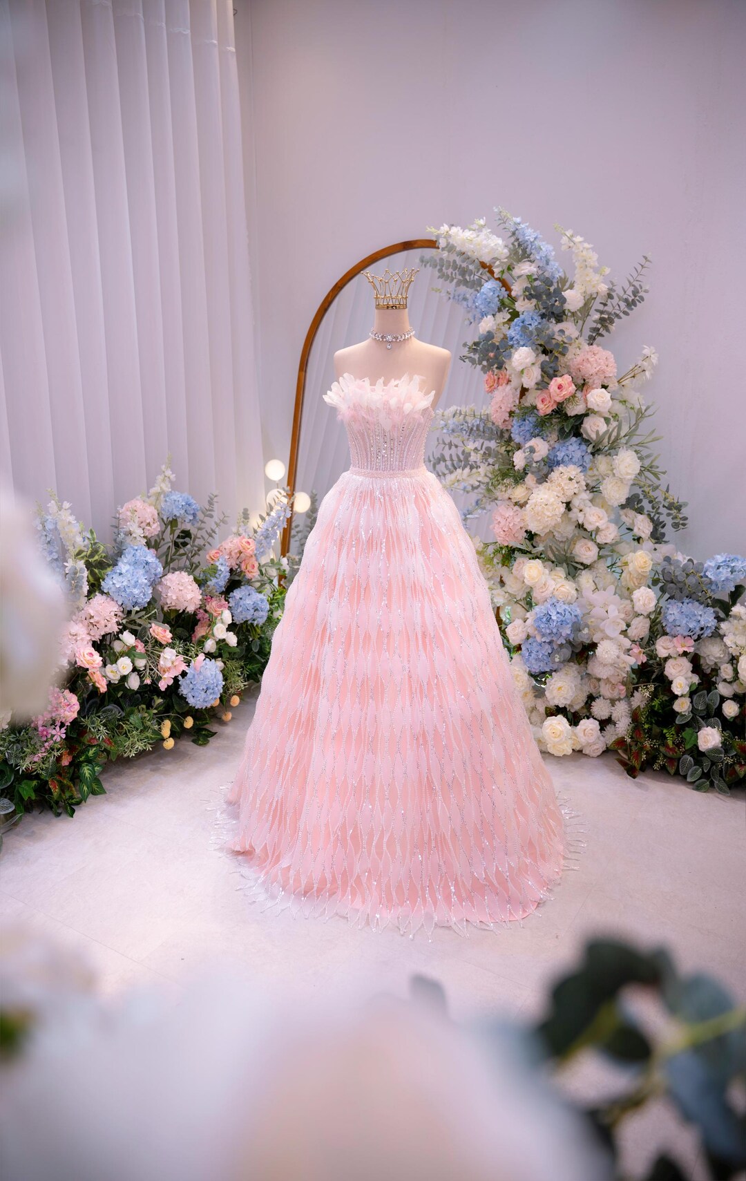 dresses for women for prom Women's Lace Appleques Prom Dresses Long Ball Gown V Neck Tulle Formal  Evening Party Gown Plus Size LA15 Black CS at Amazon Women's Clothing store