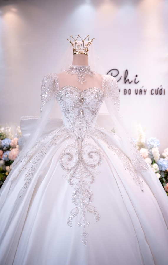 silver crystal wedding dress Chic and Holland HF110315 Dress Ultra Silver / 4