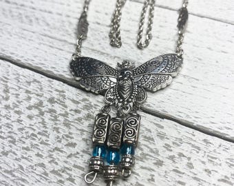 Steampunkketting: zilveren doodshoofdmot met vintage horlogebruggen en kralensieraden, cadeaus voor vrouwen