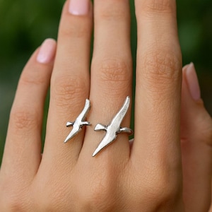 Silver Bird Ring, Adjustable Swallow Ring, Nature Inspired Animal Jewelry, Boho Minimalist Statement Ring, Gift for Women