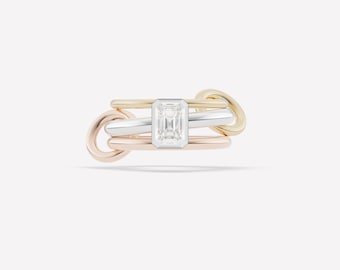 Weißer Moissanite CZ Smaragdschliff Solitärring mit zwei glatten Band, 14k vergoldet drei Goldfarbe Connector Bandring, ineinandergreifende Band