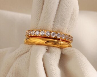 SPINELLI KILCOLLIN 18k Gold plattiert 3,00 mm Moissanite Eternity Band mit schlichtem Ring zwei kleinen ineinandergreifenden Ring, zwei Bandsatz Ring für sie