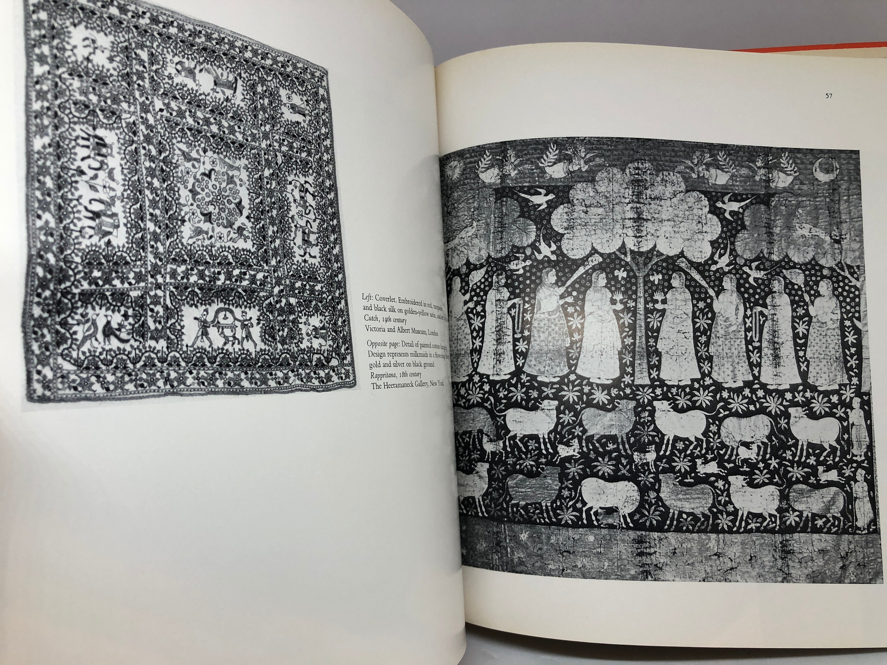 洋書 Textiles and Ornaments of India Textiles and Ornaments of India. Museum of Modern Art