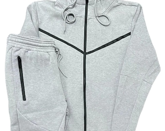 Imprescindible del estilo urbano: Conjunto de sudadera y jogger de polar técnico para hombre