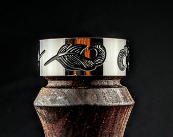 Black feather Waterfowl call band.