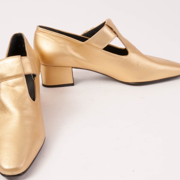 Gold Mary Jane" size 6.5B made in France by Seducta