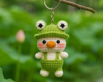 Handmade Amigurumi Duck Keychain – Soft Crochet Duck Wearing Frog Hat & Overalls for Gift Ideas