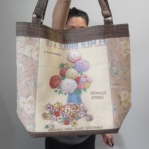 Vintage flower seed shoulder tote bag.