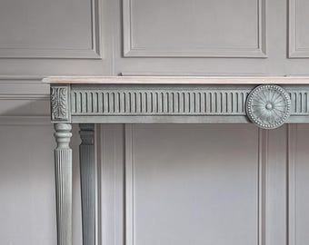 Grote bureautafel, consoletafel, consoletafel met radiator, eiken consoletafel, eiken bureau, rustieke tafel, houten tafelblad, rustieke gebogen consoletafel