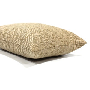 Funda de almohada lumbar Trigo Beige Mini tela de tapicería a rayas Almohada decorativa para cama Sofá oblongo Funda de almohada Decoración neutra imagen 5