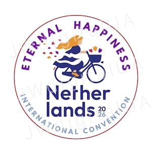 Op de afbeelding: Cirkelvormige afbeelding met een rode en witte rand. Het ontwerp toont een vrouw op een fiets met een bloemenmand, omringd door de woorden "Eternal Happiness" en "Netherlands International Convention 2026".