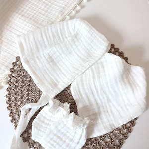 Blaues Musselin-Neugeborenen-Outfit: 4-teiliges Kimono-Set Bild 15