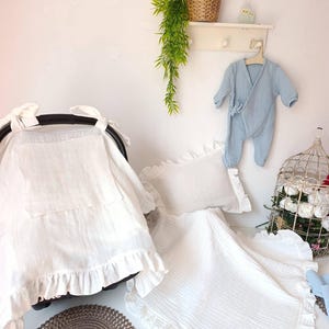 Blaues Musselin-Neugeborenen-Outfit: 4-teiliges Kimono-Set 7-Piece Set