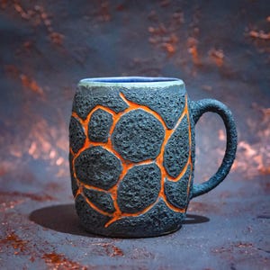 Farbwechselnde vulkanische Lava-Tasse - Handgefertigte hitzereaktive Kaffeetasse