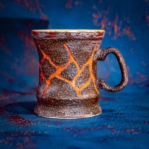 Magic Coffee Mug – Handmade Color-Changing Volcanic Ceramic Mug