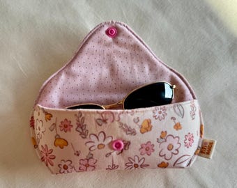 Handgefertigtes Brillenetui • Weich gepolstertes Sonnenbrillen-Etui aus Popeline mit Blumenmuster