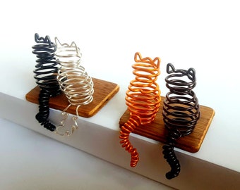 Cute Small Cats sculpture for edge of shelf in natural cat colours