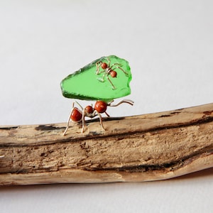 Medium Leaf Cutter Ants sculpture for mantlepiece or to hang on wall