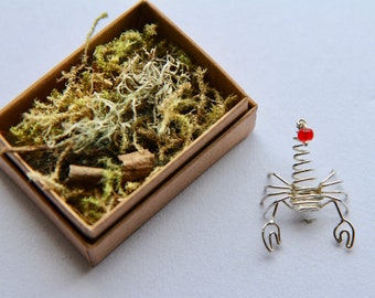 Tiny Scorpion in a box miniature gift