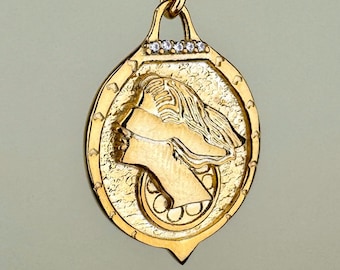 Göttin der Glückskette, 14k Gold Vermeil Fortuna Anhänger, antike griechische Göttin Tyche Anhänger