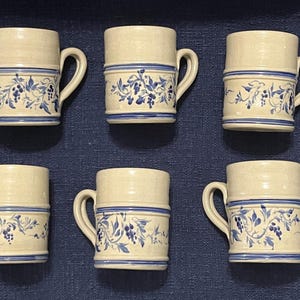 Williamsburg Pottery Factory Salt Glaze Mug Set
