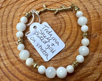 Tridacna and Shell with Gold Branch Bracelet