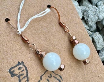 Tridacna shell and copper earrings