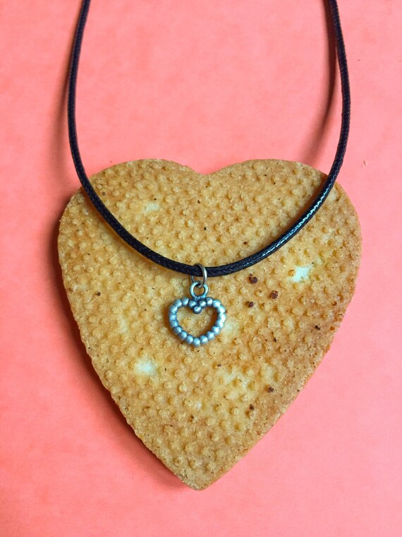 Pendientes de corazón de plata Huggie Aro Reino Unido Gancho Pequeño Mujer señoras de la joyería de cristal