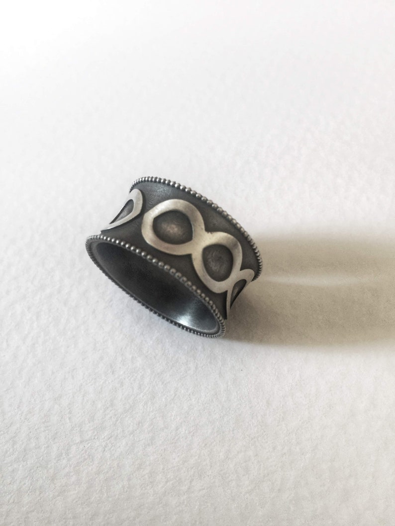 Children name ring Personalized gift for men and women Custom name ring Statement jewelry Infinity ring