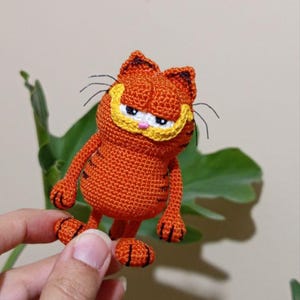 Virkat Grumpy Cat Amigurumi-mönster: Mini-tecknad stil (PDF-mönster)