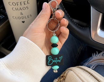Auntie Beaded Silicone Keychain | Cute Gift for Aunt | Auntie Purse Charm | Beaded Wristlet Accessory | New Aunt Gift | Baby Shower