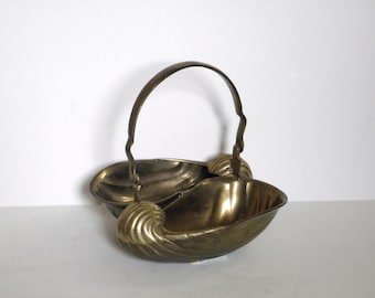 Fantastic Vintage brass footed Nautilus Shell  sculpturePlanter Art DecominimalistBeach Decor