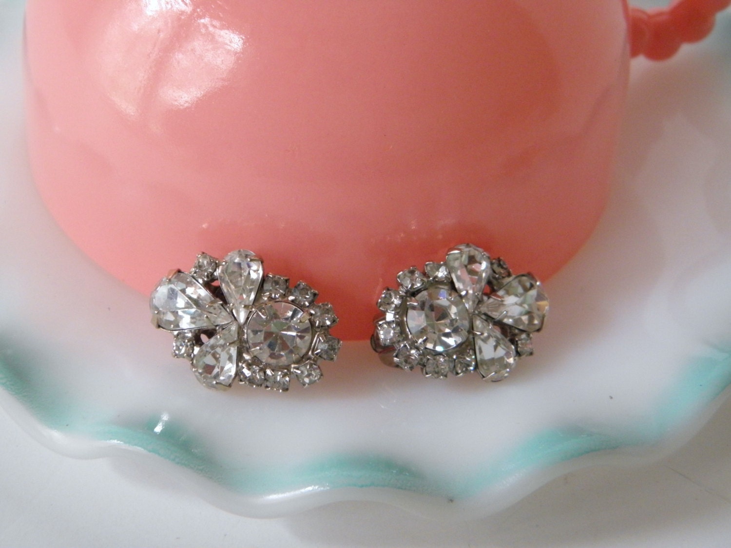 Vintage Weiss Earrings Rhinestone Earrings Clip On Etsy