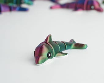 Dolphin Keychain Toy, Articulated Sea Animal, Cute Fidget Charm, Flexible Figure