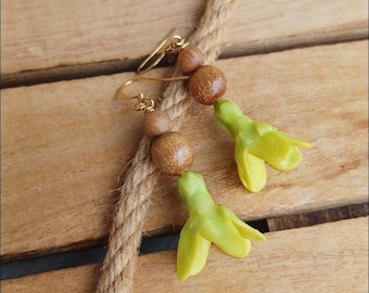 Sandalwood Pakalana Flower Earrings