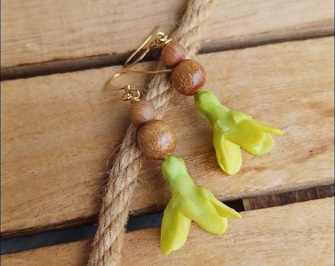 Sandalwood Pakalana Flower Earrings