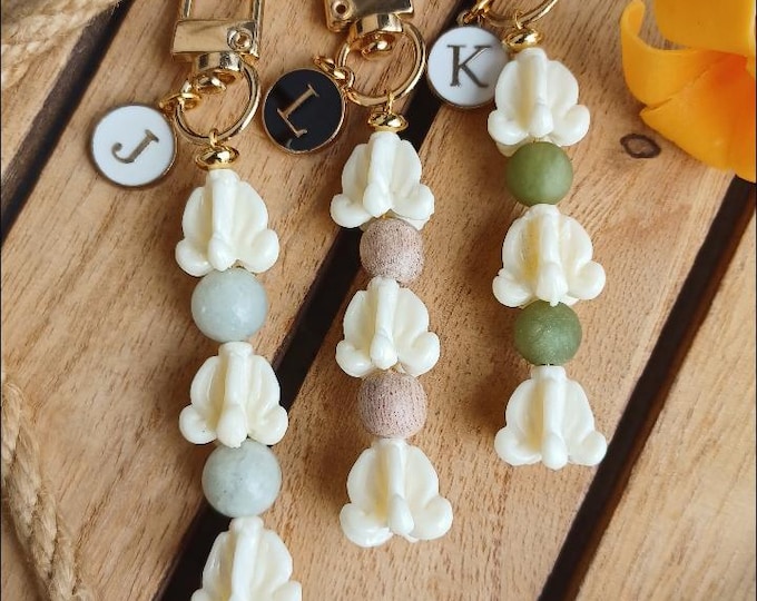 Crown flower Letter Keychain Bag Clip On